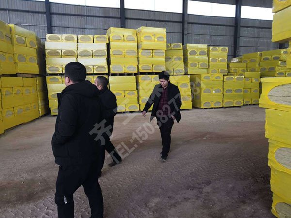 關于新料與回收料制造的XPS擠塑板質量的比較 關于新料與回收料制造的XPS擠塑板質量的比較