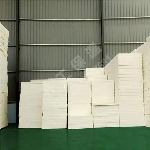 擠塑板的生產工藝包括以下方面 擠塑板的生產工藝包括以下方面